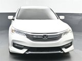 Used 2017 Honda Accord Sport image 4