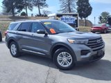 Used 2022 Ford Explorer XLT image 3
