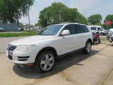 Used 2010 Volkswagen Touareg TDI image 4