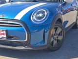 Used 2022 MINI Cooper 4-Door Hardtop image 3