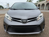 Used 2019 Toyota Sienna LE image 2