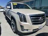 Used 2015 Cadillac Escalade Luxury image 3