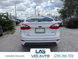 Used 2017 Ford Fiesta SE image 4