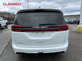Used 2023 Chrysler Pacifica Touring-L image 4