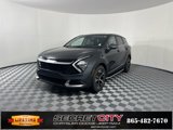Used 2023 Kia Sportage EX image 3