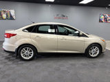 Used 2018 Ford Focus SE image 2