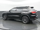 Used 2018 Jeep Grand Cherokee Limited image 3