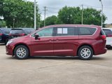 Certified 2023 Chrysler Voyager LX image 4