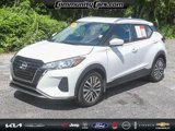 Used 2024 Nissan Kicks SV image 2