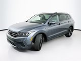 Used 2022 Volkswagen Tiguan SE image 3