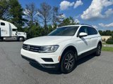Used 2019 Volkswagen Tiguan SE w/ Panoramic Sunroof Package image 3