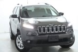 Used 2017 Jeep Cherokee Latitude w/ Cold Weather Group image 2