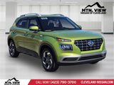 Used 2024 Hyundai Venue SEL image 2
