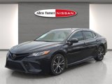 Used 2020 Toyota Camry image 2