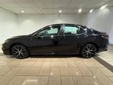 Used 2023 Toyota Camry SE image 2