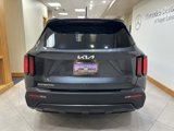 Used 2023 Kia Sorento LX image 4