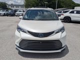 Used 2021 Toyota Sienna Platinum image 2