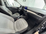 Used 2022 Ford Escape SE image 3