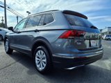 Used 2018 Volkswagen Tiguan SE w/ Panoramic Sunroof Package image 4