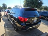 Used 2020 Nissan Pathfinder Platinum image 5