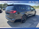 Used 2022 Chrysler Pacifica Touring-L w/ Uconnect Theater Family Group image 6