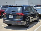 Used 2022 Volkswagen Tiguan SE image 4