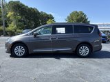 Used 2017 Chrysler Pacifica Touring-L image 4