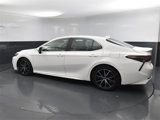 Used 2023 Toyota Camry SE image 5