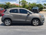 Used 2022 Chevrolet Trax LT w/ LT Convenience Package image 3