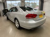 Used 2012 Volkswagen Passat 2.5 SE image 3
