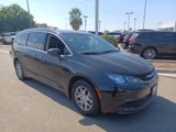 Used 2020 Chrysler Voyager Lxi image 3