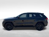 Used 2018 Jeep Grand Cherokee Altitude image 3