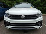 Used 2023 Volkswagen Tiguan SE R-Line image 2