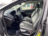 Used 2014 Ford Focus SE w/ SE Sport Package image 4