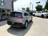 Used 2017 Jeep Cherokee Limited image 5