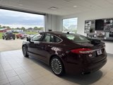 Used 2017 Ford Fusion SE w/ Fusion SE Technology Package image 4