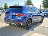 Certified 2022 Volkswagen Taos SE image 3
