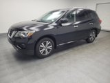 Used 2018 Nissan Pathfinder S image 2