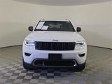 Used 2017 Jeep Grand Cherokee Limited w/ Luxury Group II image 3