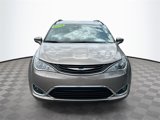 Used 2018 Chrysler Pacifica Touring-L image 2