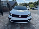 Used 2018 Volkswagen Passat 3.6 image 2