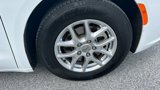 Used 2023 Chrysler Pacifica Touring-L image 5