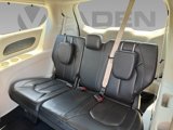 Used 2022 Chrysler Pacifica Touring-L image 4