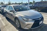 Used 2015 Toyota Camry SE image 2