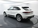 Certified 2022 Porsche Macan image 3