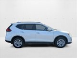 Used 2017 Nissan Rogue SV image 4