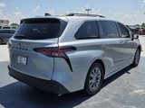 Used 2021 Toyota Sienna XLE image 4