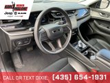 Used 2023 Jeep Grand Cherokee 4WD 4xe image 5