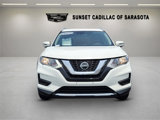 Used 2019 Nissan Rogue SV image 2