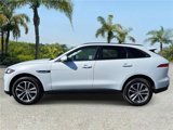 Used 2017 Jaguar F-PACE Premium image 2